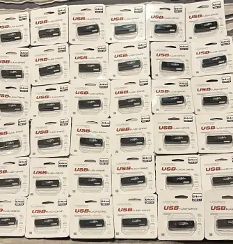 Memorias usb 3.0 64gb y usb 2.0 32 gb y micro sd sd 64gb