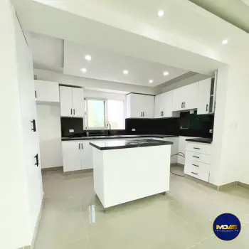 Se vende apartamento moderno ubicado en prado oriental