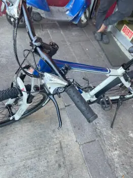 Bicicleta gian yukon