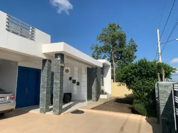 Casa en residencial cerrado en los llanos de gurabo santiago.
