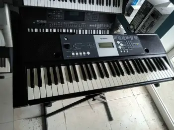 Piano yamaha ypt-230  -61teclas