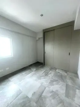 Apartamento en venta de 2 habitaciones en ensanche serralles