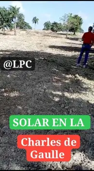 Solar en venta frente al hospital ney arias con título y fiao