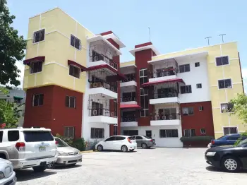 Tierra llana apartamento amplio edificio bonito cómodo centrico 2 parq