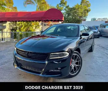 Dodge charger sxt 2019
