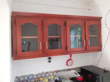Gabinete de custro puertas en madera