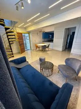 Se vende penthouse con jacuzzi ubicado en el ensanche ozama