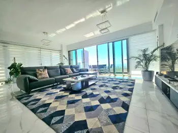 Apartamento en alquiler amueblado de 3 habitaciones en los cacicazgos