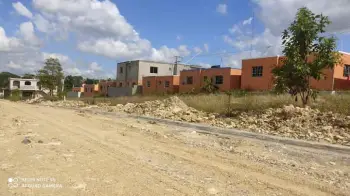 Vendo solar con titulo en residencial  maia stella