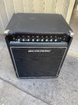 Bocina amplificada para guitarra  en peravia