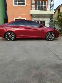 Hyundai sonata americano 809-847-3725