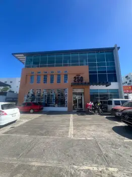 Local comercial en alquiler en 3er nivel con 300 mts en la castellana