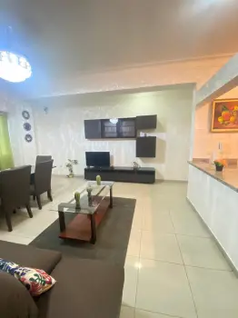 Vendo inmueble detrás de la universidad apec de la avenida máximo góme