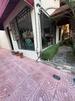 Vendo inmueble en la av. independencia.
