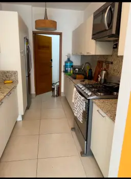 Se alquila hermoso apartamento amueblado en el millon