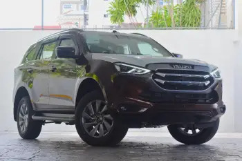 Isuzu mux 2024