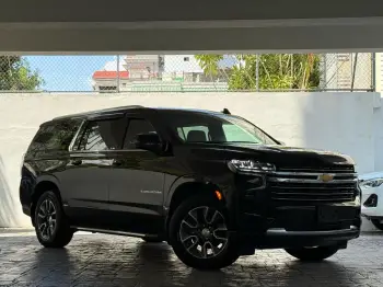 Chevrolet suburban lt 2021