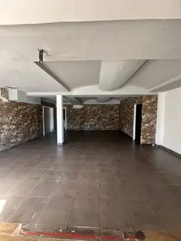 Local e la esperilla ideal para tiendas tiendas electrodomésticos mueb