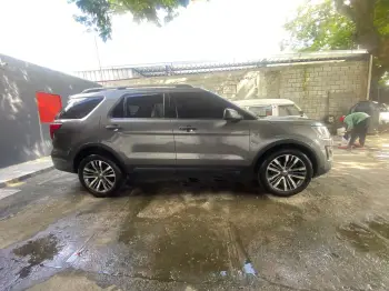 Ford explorer 2017