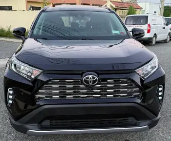Toyota rav4 limited awd 2019