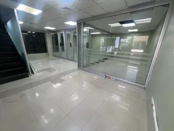 Local comercial en alquiler en piantini 128 metros
