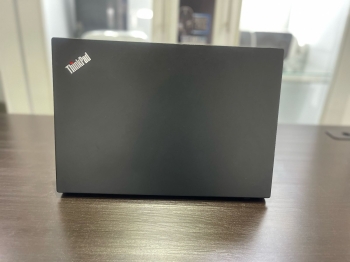 Laptop lenovo i7 de 10ma generacion con 16gb de ram y 510gb ssd 14 pul