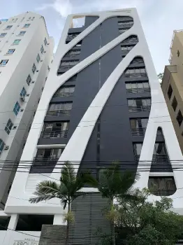 Apartamento tipo loft de tres habitaciones en naco