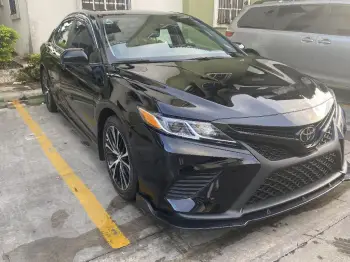 Toyota camry se 2020