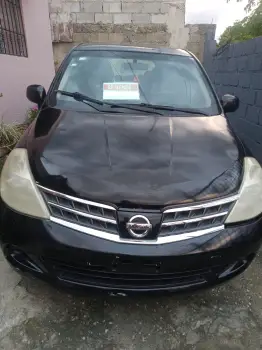 Nissan versa americano 2009 Único dueÑo