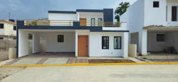 Venta de casa en residencial cerrado con piscina en jardines del norte