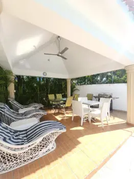 Villa de 3 habitaciones en venta en juan dolió.