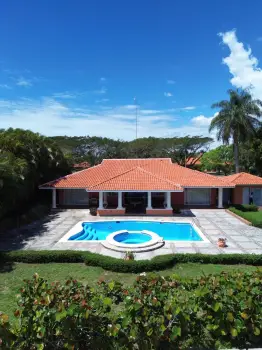 Villa de 4 habitaciones en venta en juan dolió.