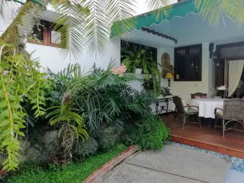 Vendo inmueble en viejo arroyo hondo.