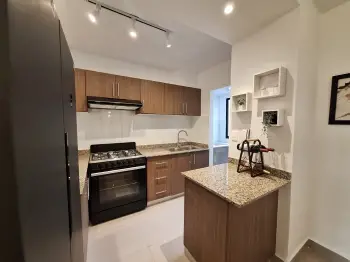 Apartamento de 3 habitaciones en venta en las américas.