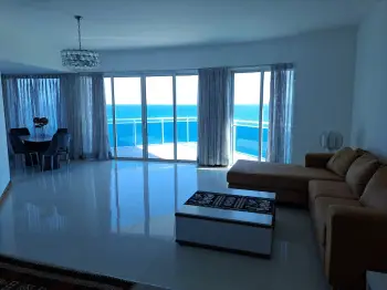 Vendo inmueble en el malecón.