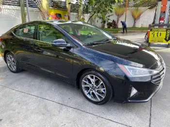 Hyundai elantra 2020 limited  reciÉn importado  clean catfax