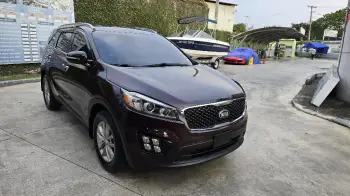 Kia sorento 2016 clean 1 dueño