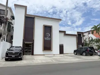 Se alquila consultorio d e20metros cerca de la plaza de la salud