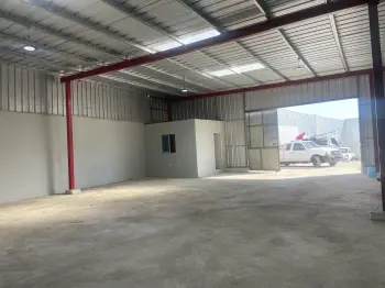 Nave en alquiler av. jacobo majluta
