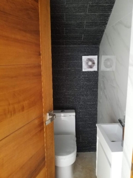 Vendo hermosa casa en las colinas