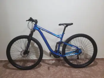Bicicleta mtb hyper hydroform en la vega