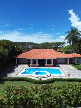 Apartamento de 4 habitaciones en venta en juan dolio.
