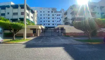 Apartamento de 3 habitaciones en venta en praderas.