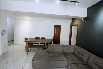 Apartamento de 3 habitaciones en venta en la av. independencia.