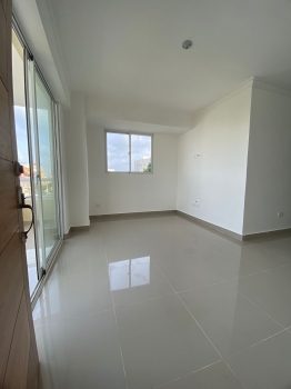 Apartamento de 3 habitaciones en venta en la av. independencia.