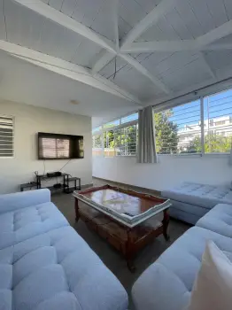 Apartamento de 2 habitaciones en venta en los jardines del sur/ av. in