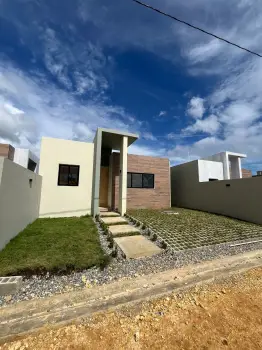 Casa de 3 habitaciones en venta en la av. ecológica.