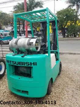 Montacarga mitsubishi 2.5 toneladas