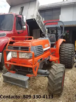 Tractor kubota 4x4 35h2