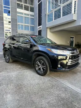 Vendo hermosa toyota highlander 2019 awd clean carfax!!
